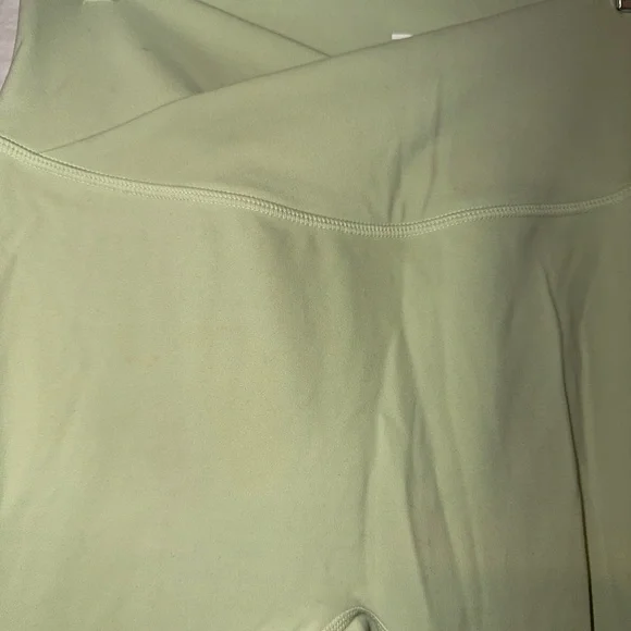 Light Green High-Waist Leggings - Picture 4 of 7